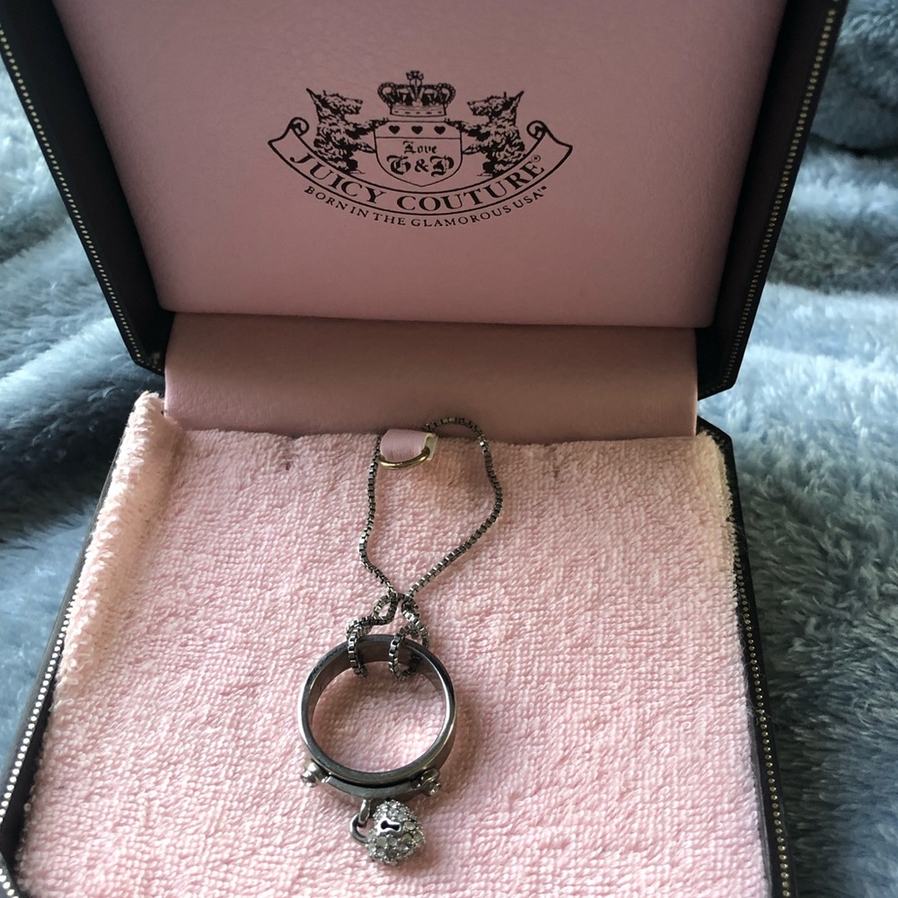 Juicy Couture Ring Necklace